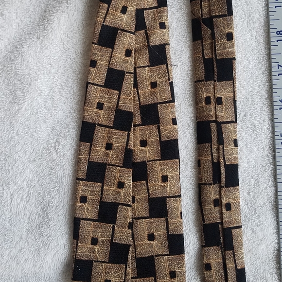 Colours by Alexander Julian Necktie / Suit Tie Black, Brown, Tan Square Pattern - Picture 10 of 14